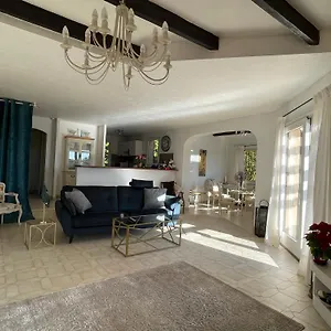 https://villa-lucie.fr-provencehotel.com